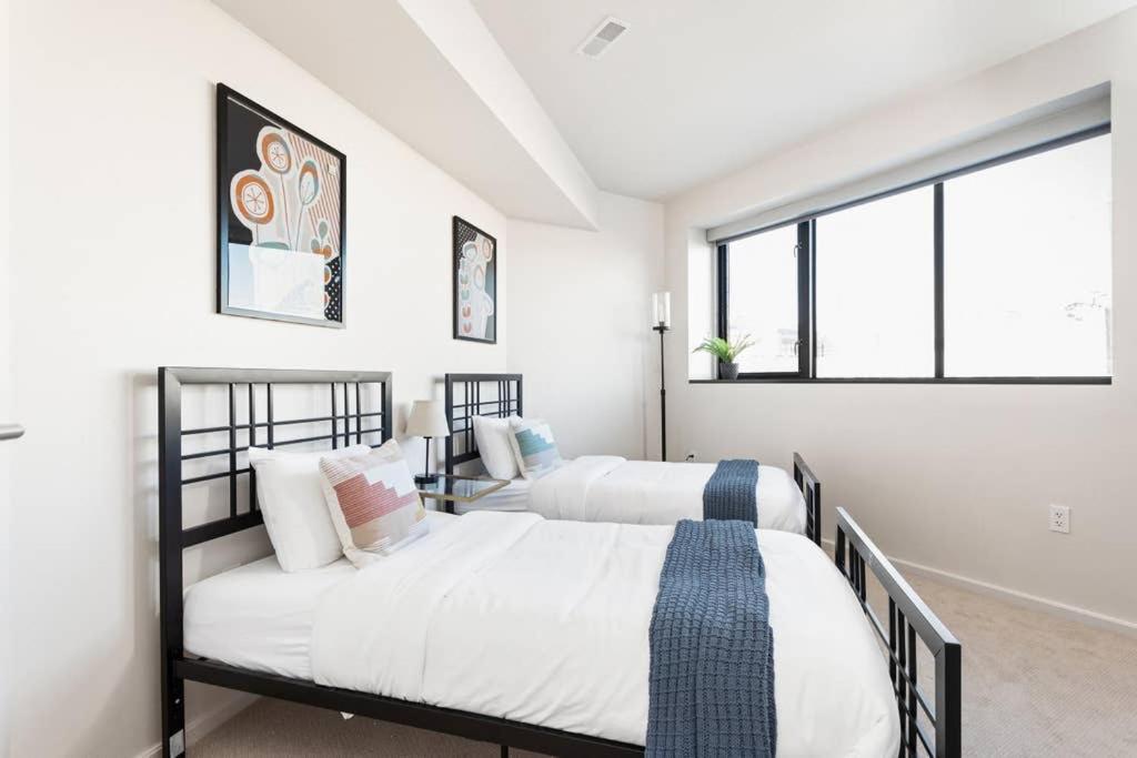 Two Modern Penthouses On Mass By Cozysuites Indianapolis Exteriör bild
