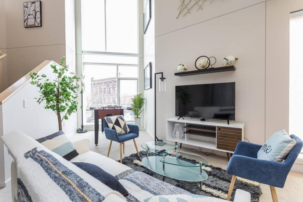 Two Modern Penthouses On Mass By Cozysuites Indianapolis Exteriör bild