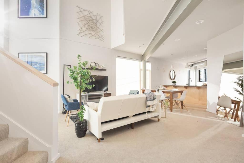 Two Modern Penthouses On Mass By Cozysuites Indianapolis Exteriör bild